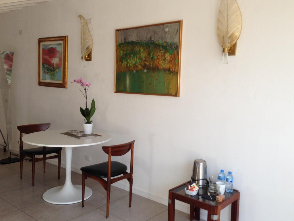 San Clemente Bed & Breakfast Crema Bilik gambar